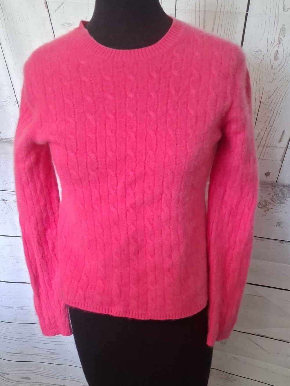 Investments Bright Pink Cable Knit Crewneck Cashmere Sweater Size Medium